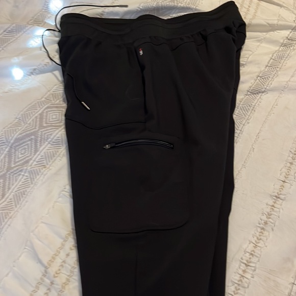 EUC Grey’s Anatomy Spandex Stretch Med Petite Scrub Pants - Picture 5 of 6